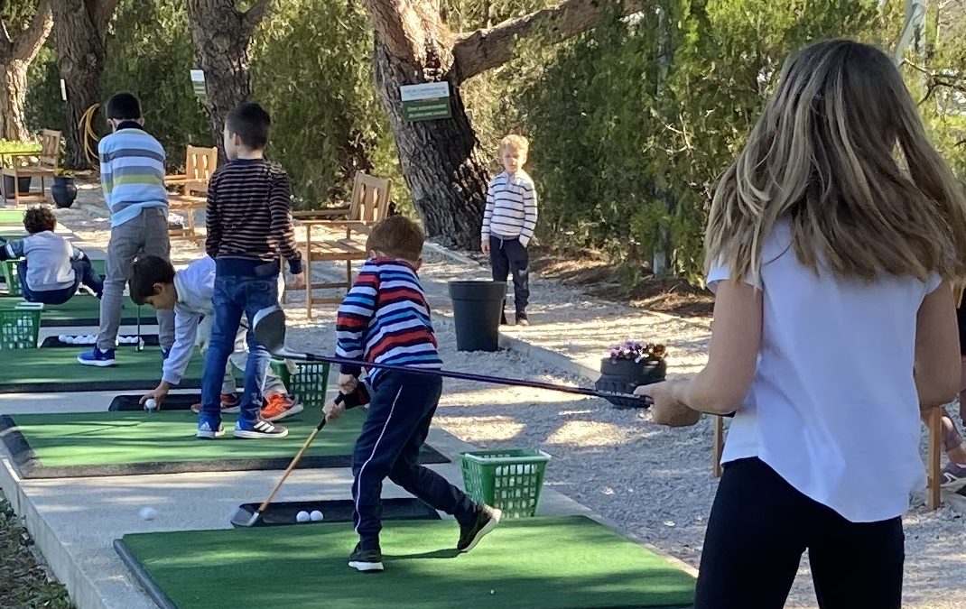 Inscrivez vos enfants à l’école de golf